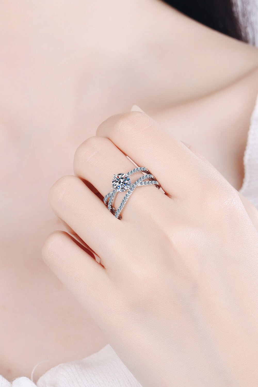 1 Carat Moissanite Crisscross Ring - Zen Allure Beauty®️