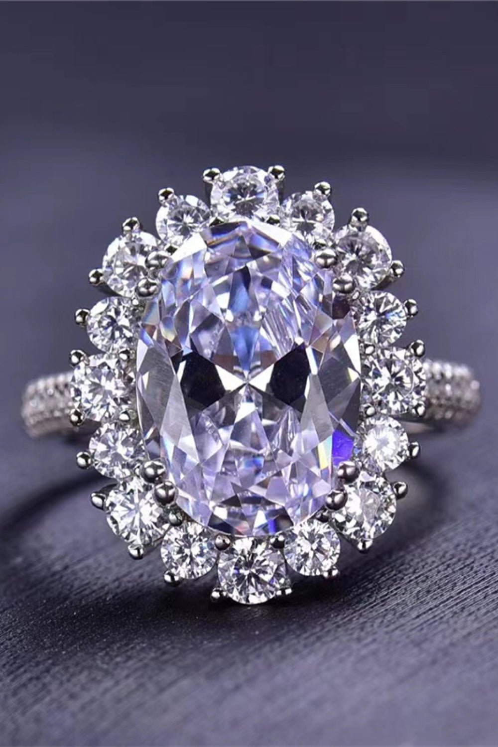 8 Carat Oval Moissanite Ring - Zen Allure Beauty®️