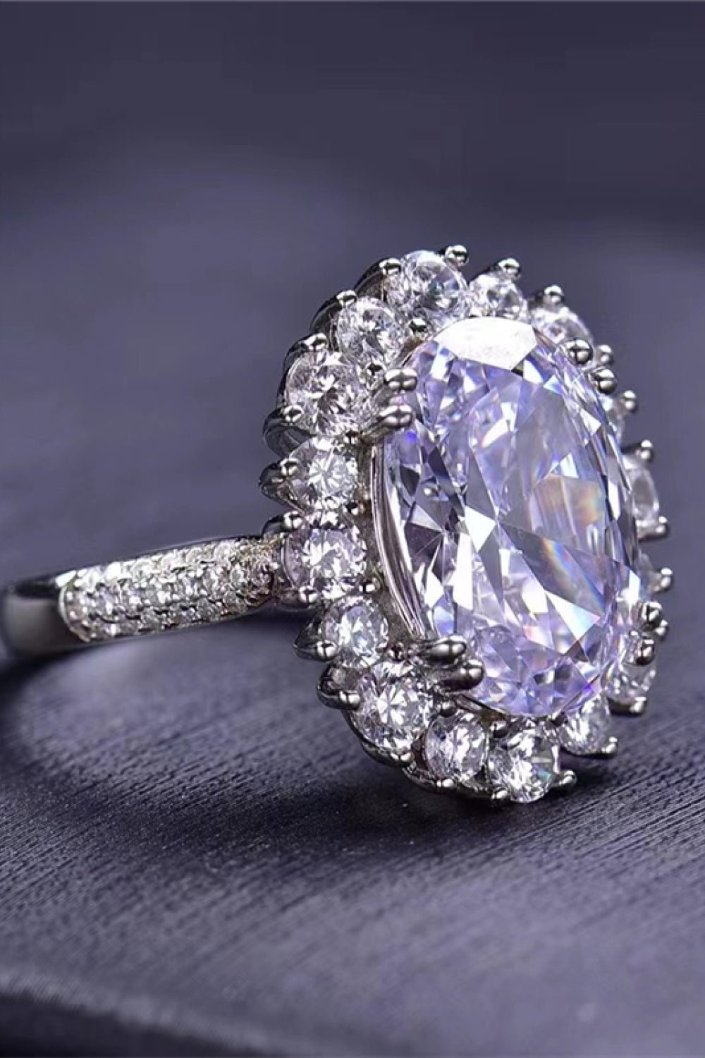 8 Carat Oval Moissanite Ring - Zen Allure Beauty®️