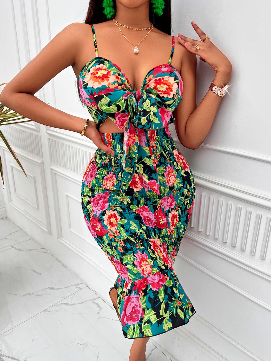 Floral Sweetheart Neck Cutout Dress - Zen Allure Beauty®️