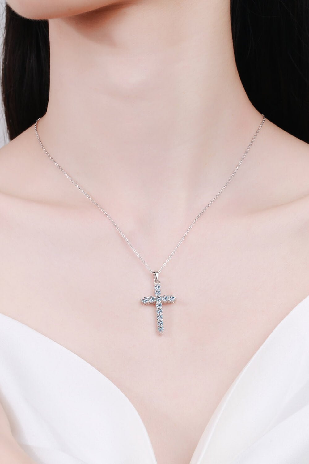 Moissanite Cross Pendant Chain Necklace - Zen Allure Beauty®️