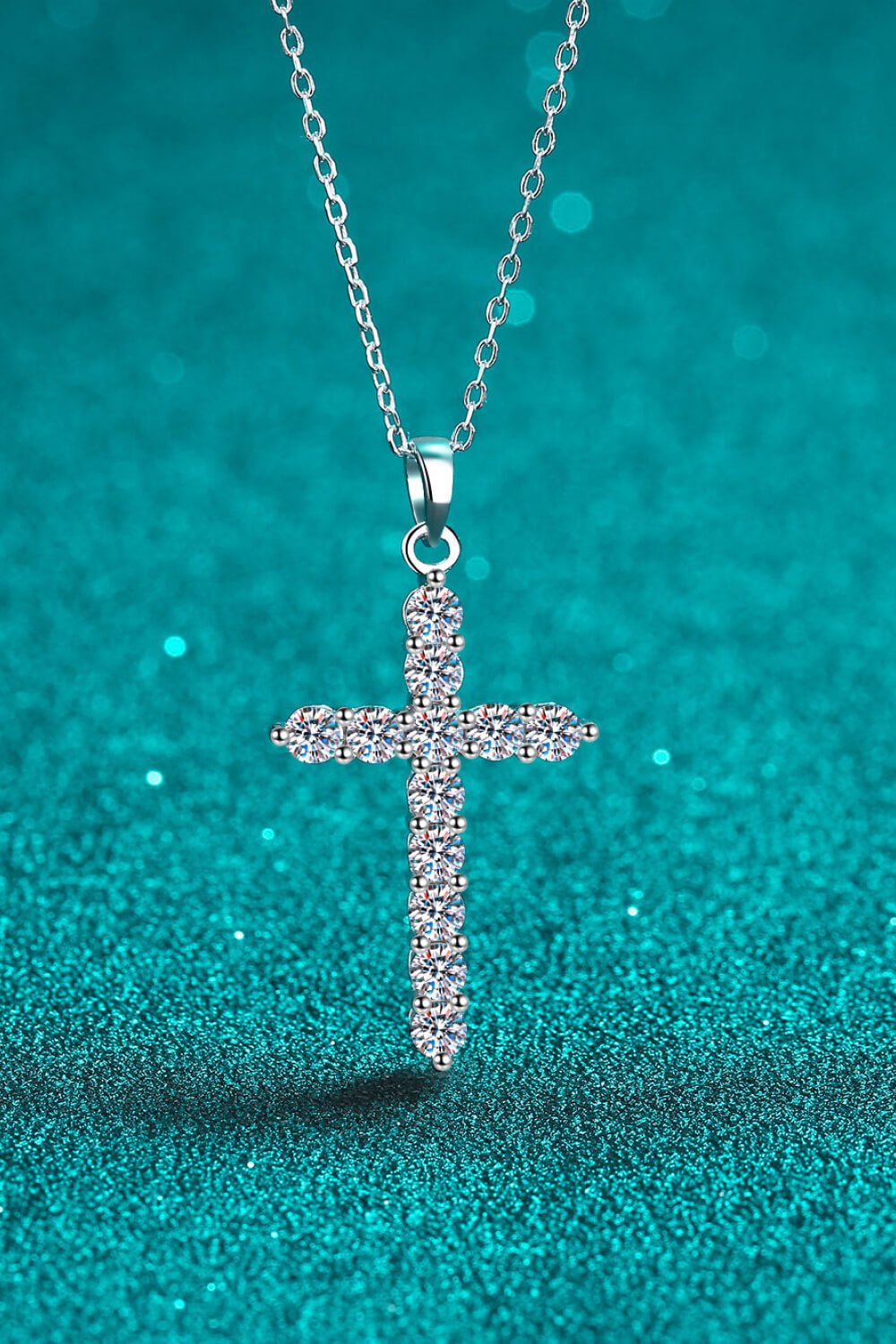 Moissanite Cross Pendant Chain Necklace - Zen Allure Beauty®️